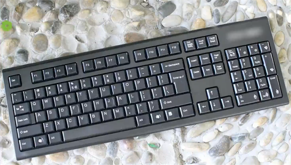 键盘第三个灯怎么关